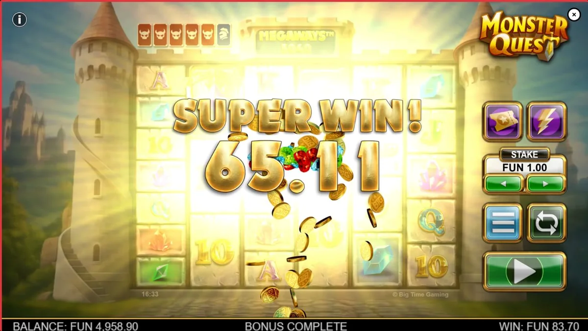 Tampilan antarmuka seluler slot Monster Quest dengan grafis kastil dan ksatria